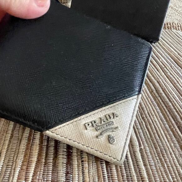 Prada mens bi-fold wallet black with box - Picture 3 of 12